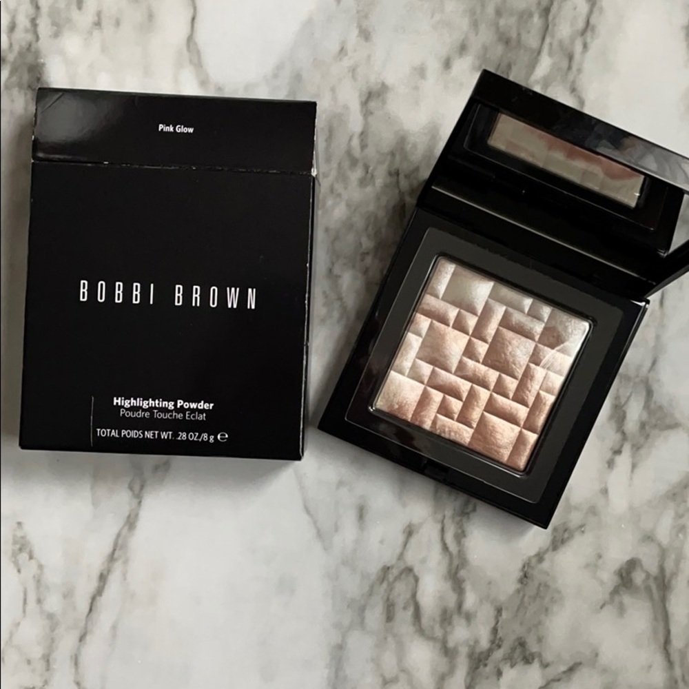 Bobbi brown highlighting powder in pink glow